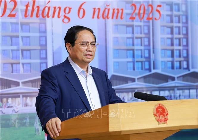 越南政府总理范明政6月2日主持召开全国视频会议。图自越通社