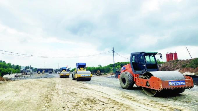 庆和-邦美蜀高速公路。图自《西宫解放日报》
