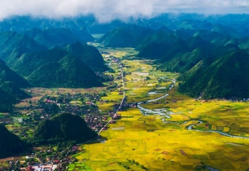 北山石灰岩地区——谅山地质公园独特的地质价值和景观。图自《谅山报》