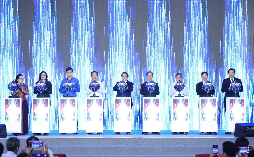 越南政府总理范明政出席第七届全国学生、大学生创业节开幕式。图自越通社