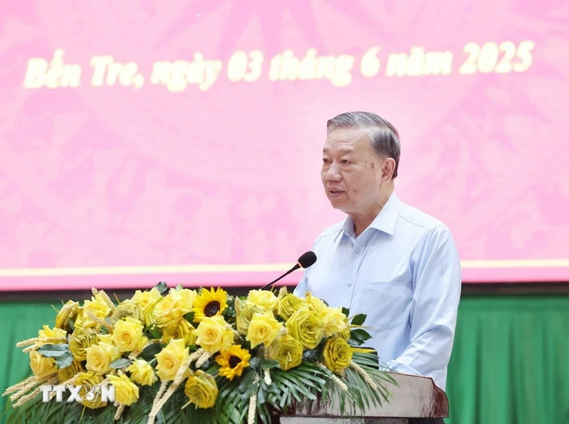 越共中央总书记苏林在会议上发表讲话。图自越通社