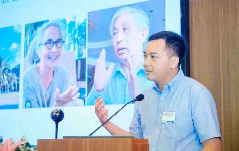 越南航天中心副教授范玉叠在研讨会上发言。图自越通社
