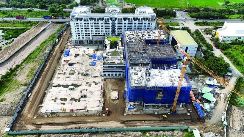 截至2025年前5个月，越南全国新建保障性住房22619间，完成全年目标的22.6%。图自《投资报》