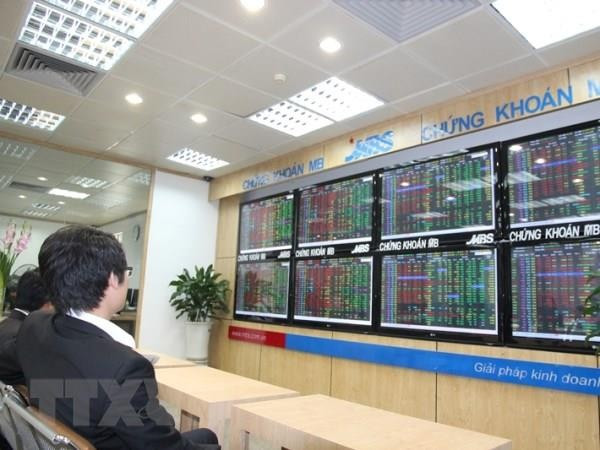 7月28日，VN-Index收盘大涨26.29点，报1557.42点，逼近1560点大关。图自越通社