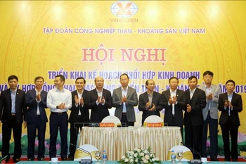 得农仁基氧化铝厂提前完成设计年产量