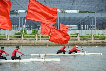 皮划艇比赛从4月16日至18日在宁桥郡开良河举行。