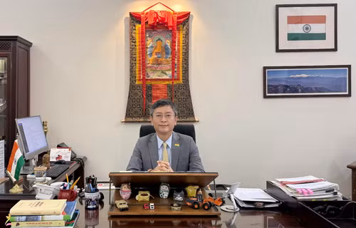 indian-ambassador-2.png