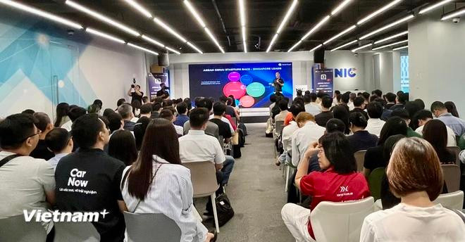 东盟生成式人工智能初创公司报告发布会在河内举行。图自Vietnam+ 5.webp