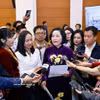 越南国会副主席、国家选举委员会委员阮氏清接受记者的采访。图自越通社