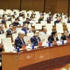 越共中央政治局委员、国会党委书记、国会主席陈青敏主持会议。图自越通社