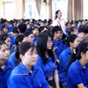 和平寄宿制高中学校的学生们参加心理健康筛查会议。图自越通社