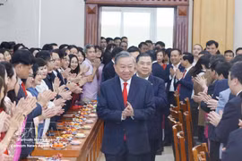 苏林总书记：春节后立即部署工作 确保各项工作高效运转、有条不紊