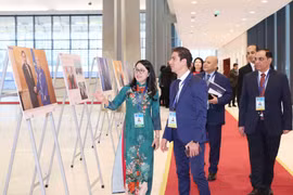 越南通讯社在《河内公约》开放签署仪式上举办图片展