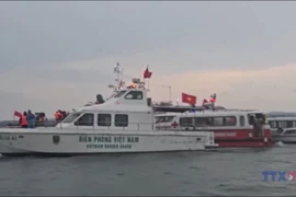 下龙湾旅游船突遇龙卷风沉没，已救出12人