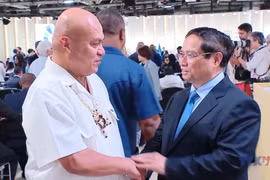 政府总理范明政会见图瓦卢总理
