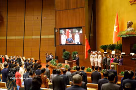 政府总理黎明兴宣誓就职