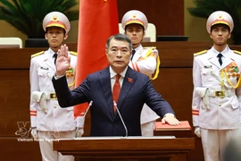 黎明兴同志当选越南新一任政府总理。图自越通社