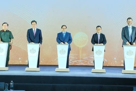 范明政总理出席特朗普国际兴安项目动工仪式