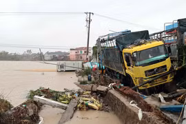 洪水造成68人遇难，经济损失近9000亿越盾