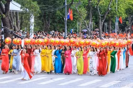 越南妇女在新时代弘扬光荣传统