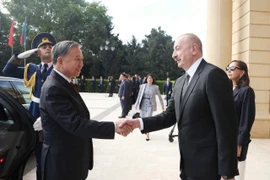 阿塞拜疆总统举行仪式 欢迎苏林总书记对阿塞拜疆进行国事访问