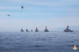海上武装部队阅兵准备就绪