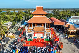 越南全国各地隆重举行雄王祭祀大典