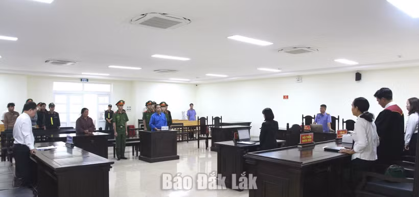 依法严惩破坏民族团结政策的犯罪分子。图自得乐报