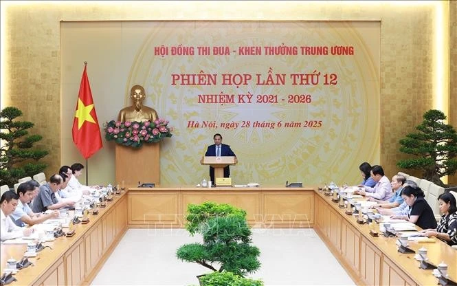 越南政府总理范明政主持召开中央竞赛委员会第十二次会议。图自越通社