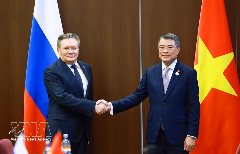 越南政府总理会见俄罗斯国家原子能公司总裁阿列克谢·利哈切夫。图自越通社