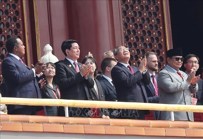 越南国家主席梁强出席世界人民反法西斯战争胜利80周年纪念活动。图自越通社