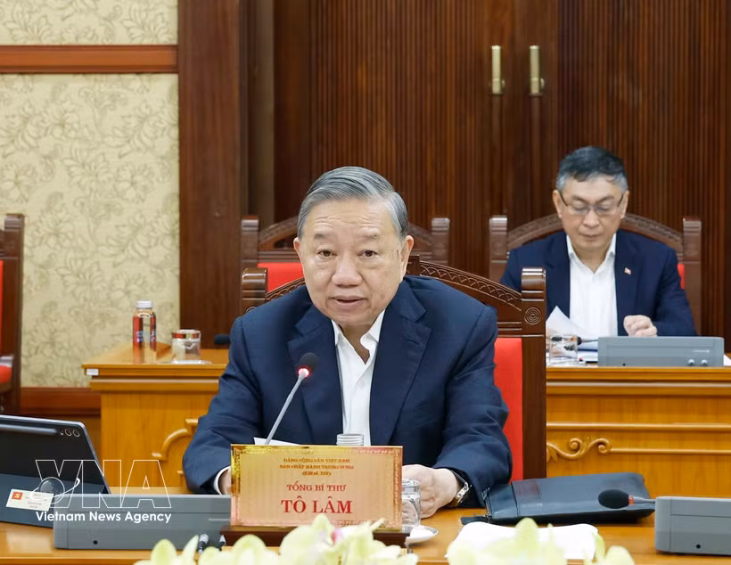 越共中央总书记苏林主持召开中央书记处会议。图自越通社
