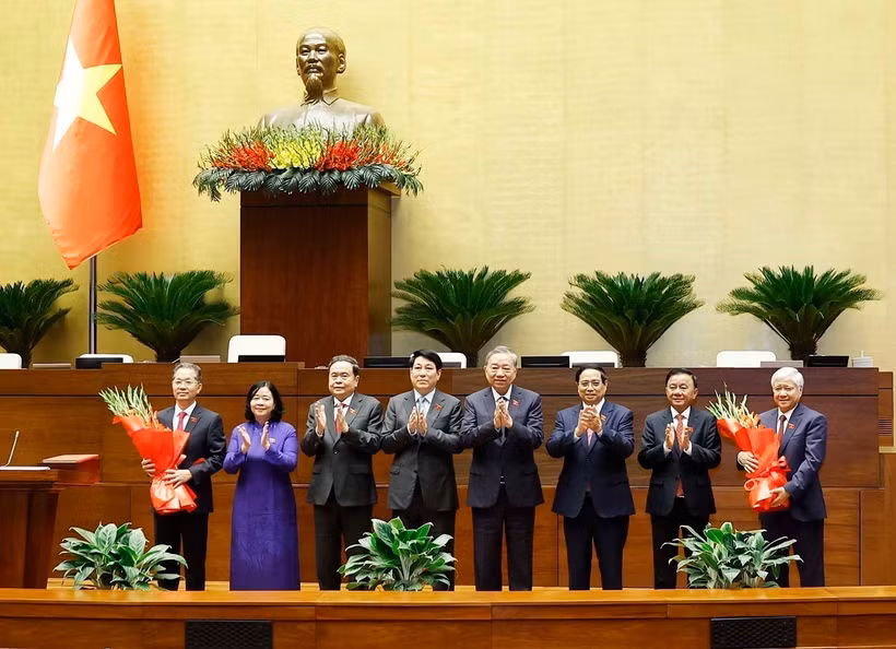 国会决定选举越共中央委员阮文广担任越南社会主义共和国最高人民法院院长（2021-2026任期）。图自越通社