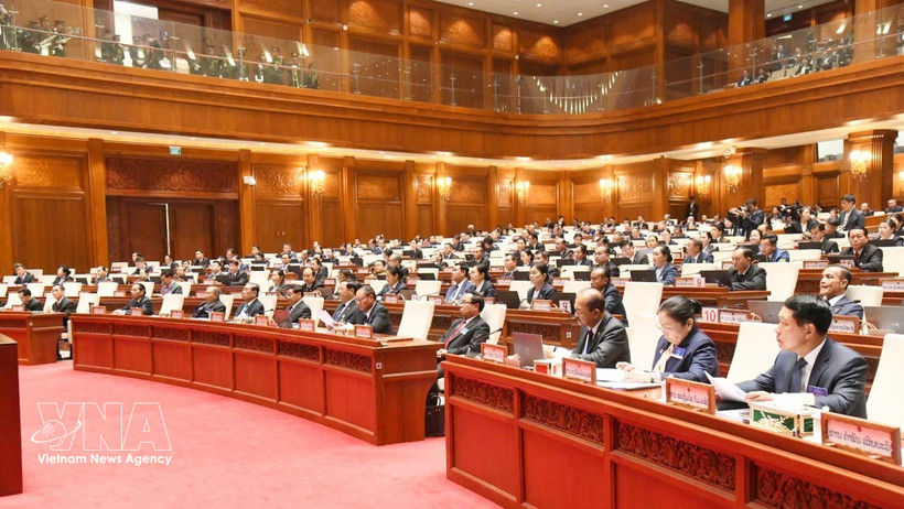 老挝第十届国会第一次会议现场。图自越通社