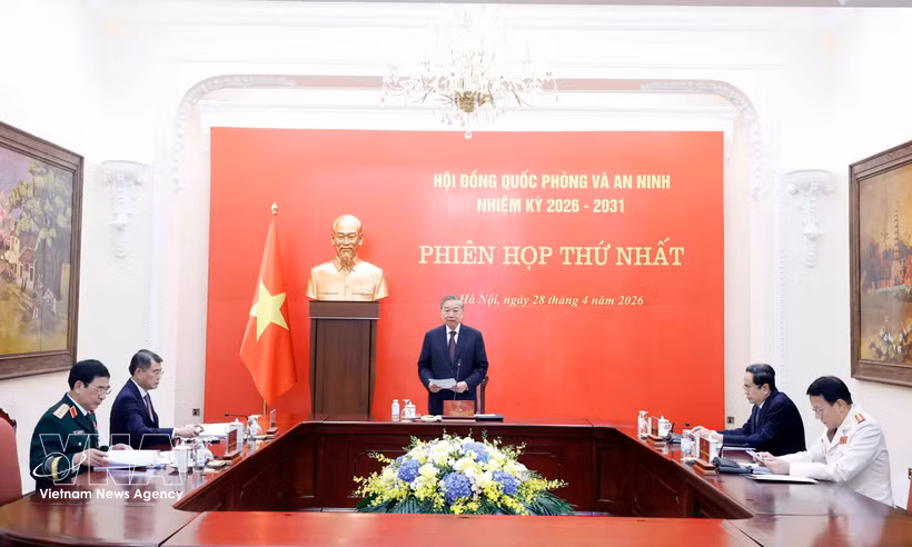 苏林总书记主持召开2026-2031年任期国防与安全委员会第一次会议。图自越通社