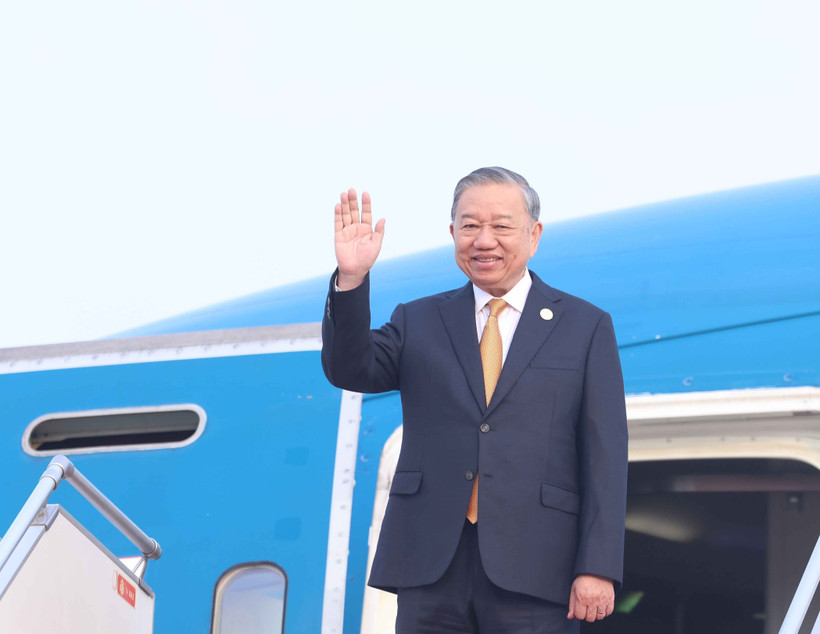 越共中央总书记苏林启程对柬埔寨王国进行国事访问。图自越通社