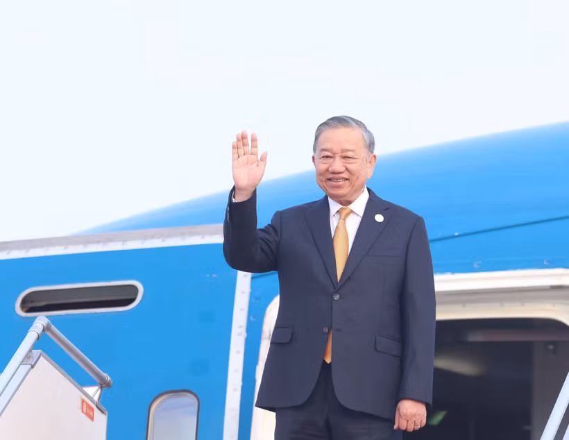 越共中央总书记苏林启程对柬埔寨王国进行国事访问。图自越通社