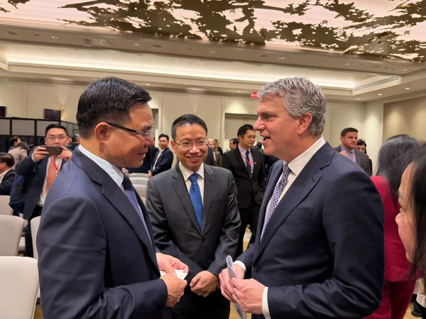 https://mediazh.vietnamplus.vn/images/4dc1ab5bdcb59592d32adfd5352d95cd2df838e9910b647275a166101c16146849e5544dc806f9a3e3c6a0ef89a86a0b/manh-hung.jpg.webp
