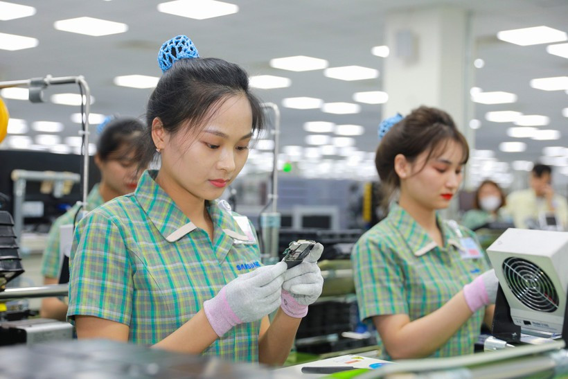 2025年前7月，越南引进外商直接投资资金为136亿美元，同比增长8.4%。图自Vietnam+
