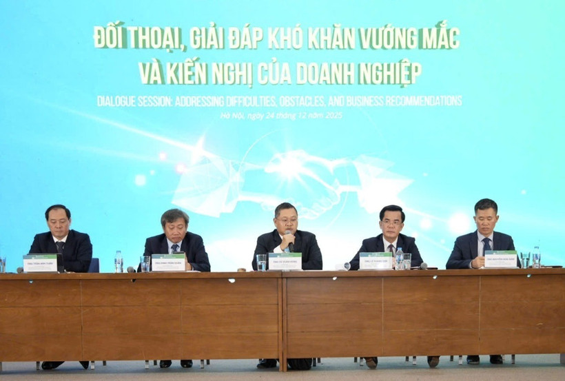 对话会倾听企业在投资、生产和经营过程中遇到的困难和问题，从而及时予以纾解。图自越通社