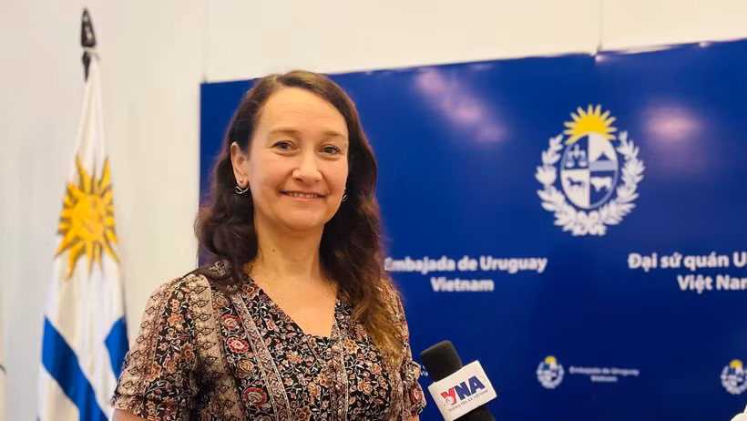 乌拉圭外交部副部长瓦莱里娅·苏卡西。图自越通社