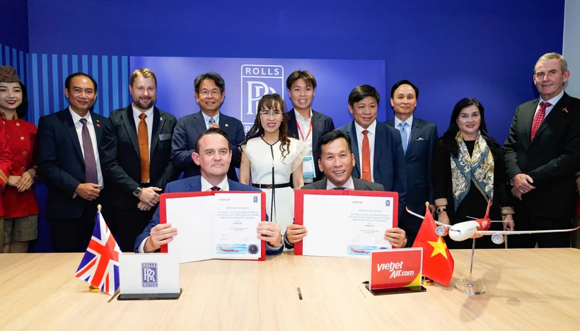 越捷航空公司与劳斯莱斯签署40 台 Trent 7000 发动机订单。图自互联网