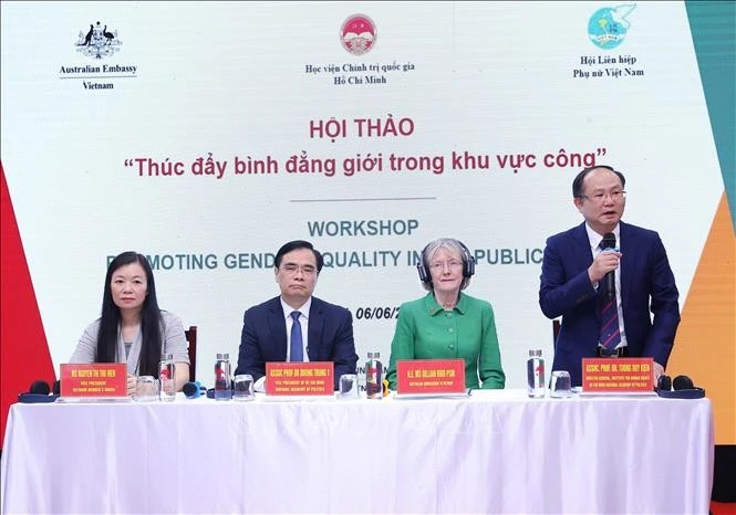 参会代表。图自越通社