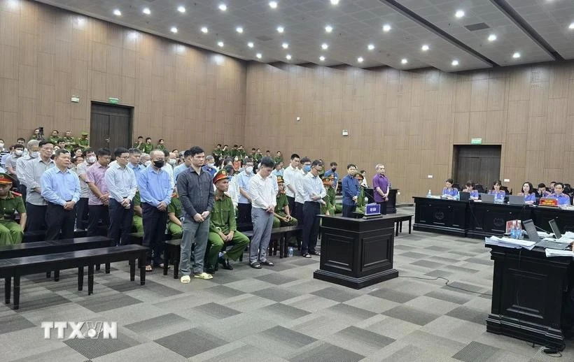 福山集团案被告人出庭受审。图自越通社