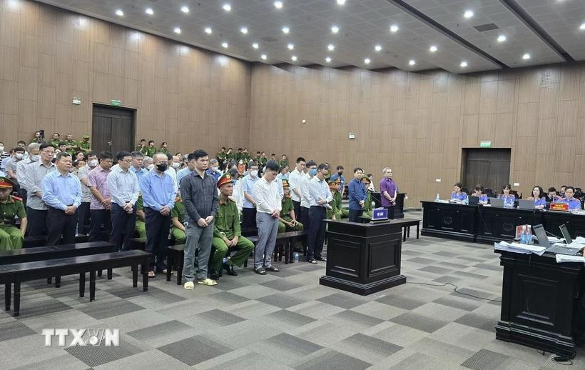福山集团案被告人出庭受审。图自越通社