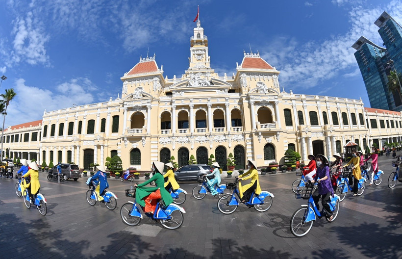 胡志明市旅游局正继续促进产品多样化，从而吸引更多游客前来观光旅游。图自越通社