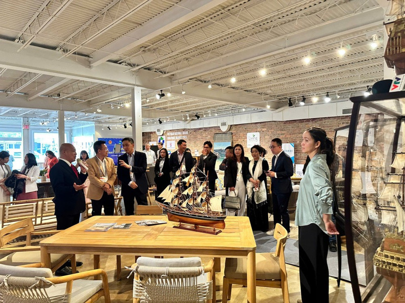 越南国家展区所展示的产品。图自《工贸杂志》