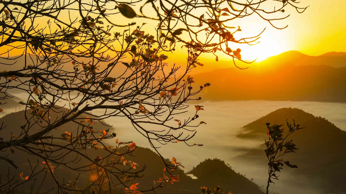 Keo Lôm山口清晨的日出景象宛若诗画。图自 越通社