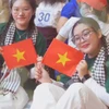 爱国情怀在当代青年的心中激荡不息
