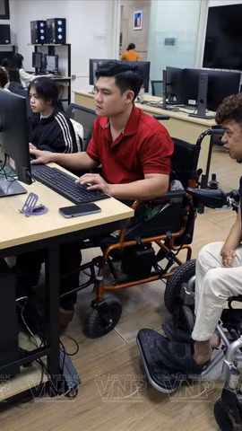 AI赋能残疾人 开启更多发展机遇